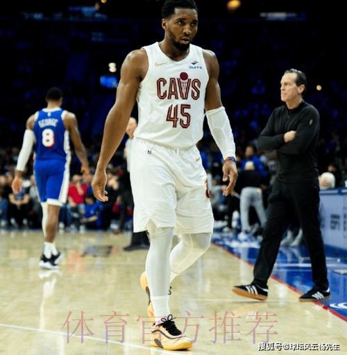 米切尔35+9加兰20分7助,骑士133-107轻取76人客场扬威 米切尔35+9加兰20分7助,骑士133-107轻取76人客场扬威